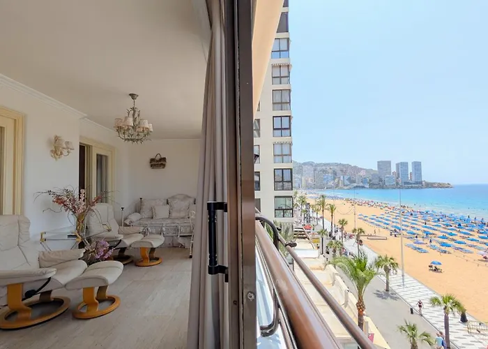 Arenas Beachfront Daire